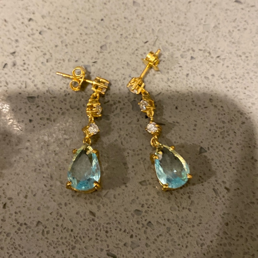 Costume jew drop earrings pierced $20